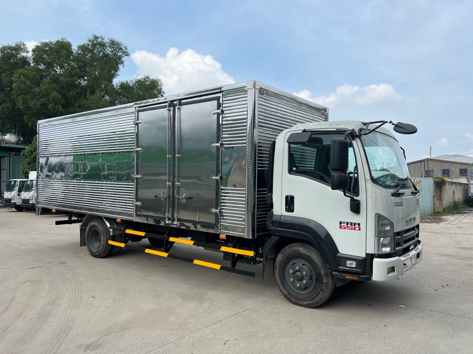  XE TẢI NẶNG ISUZU 6,5 TẤN | NGƯỜI BẠN ĐỒNG HÀNH
